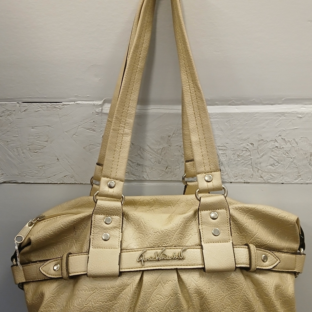 Pre-loved Vintage Gold Gloria Vanderbilt Purse. No call-outs.